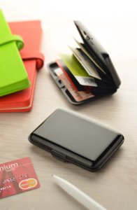 Etui na karty z blokadą RFID